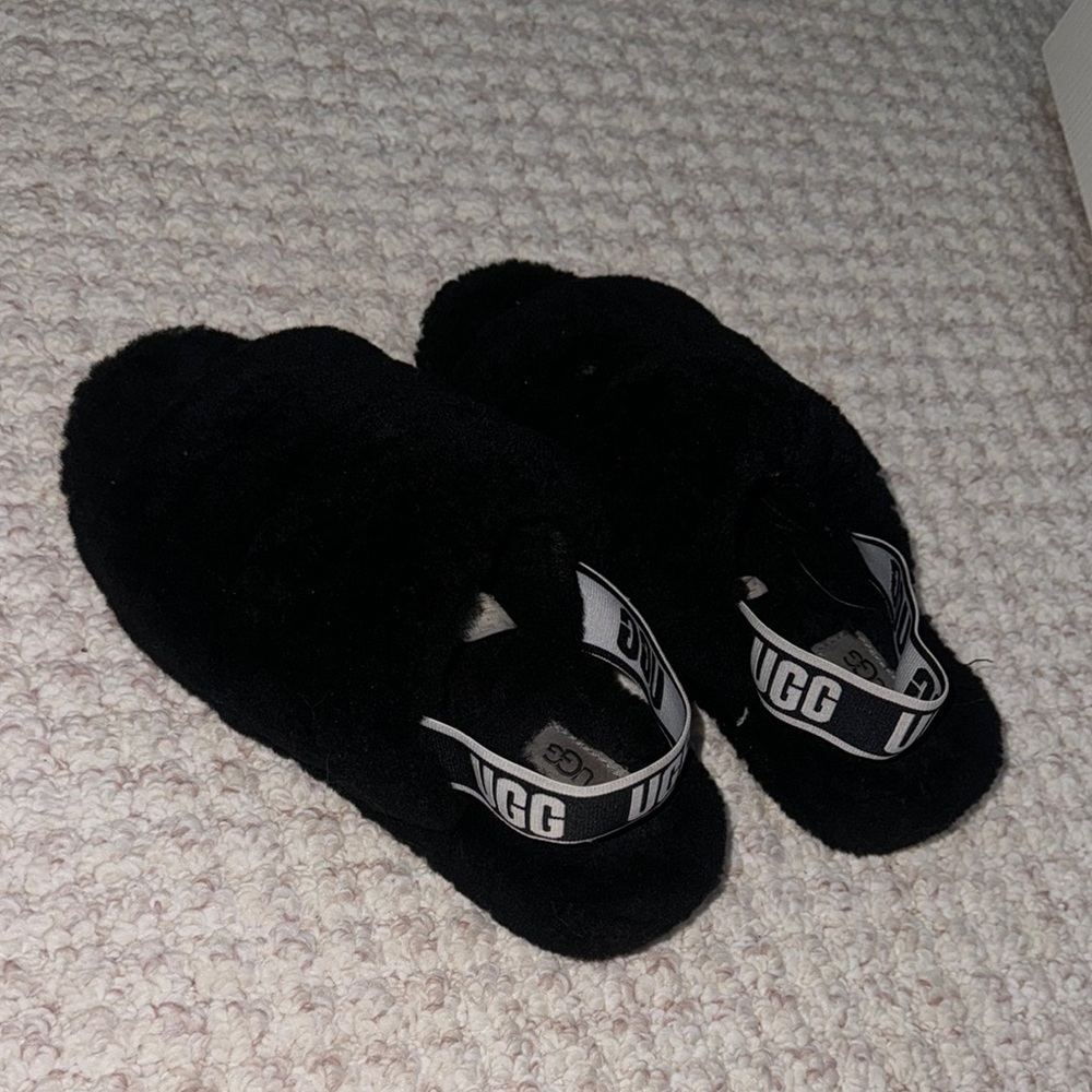 UGG Black Fluffy Slides